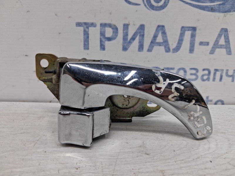 Ручка двери внутренняя правая Kia Sorento 2002-2011 BL 2.5 diesel D4CB 826203E010 Б/У