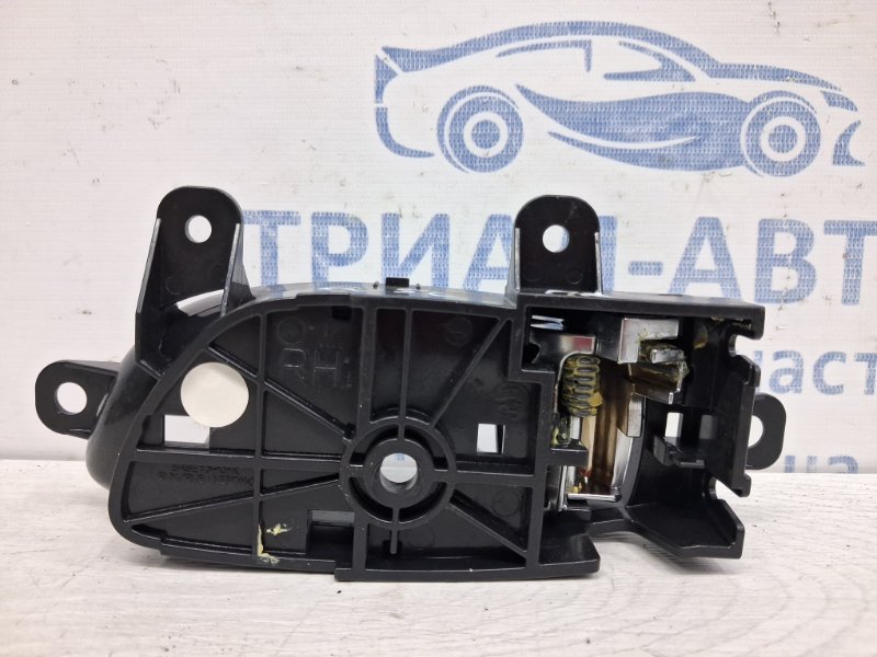 Ручка двери внутренняя правая Infiniti Q50 V37 2.2 diesel OM651