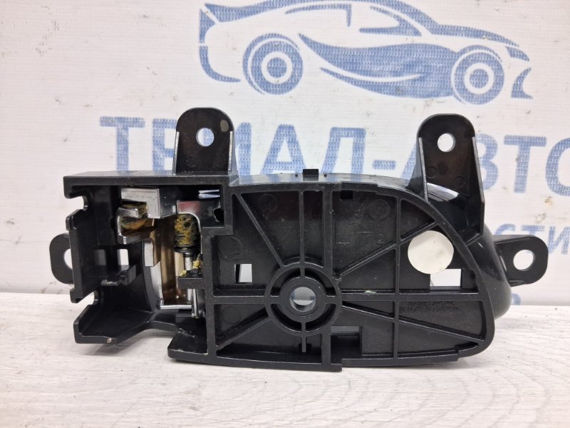 Ручка двери внутренняя левая Infiniti Q50 V37 2.2 diesel OM651