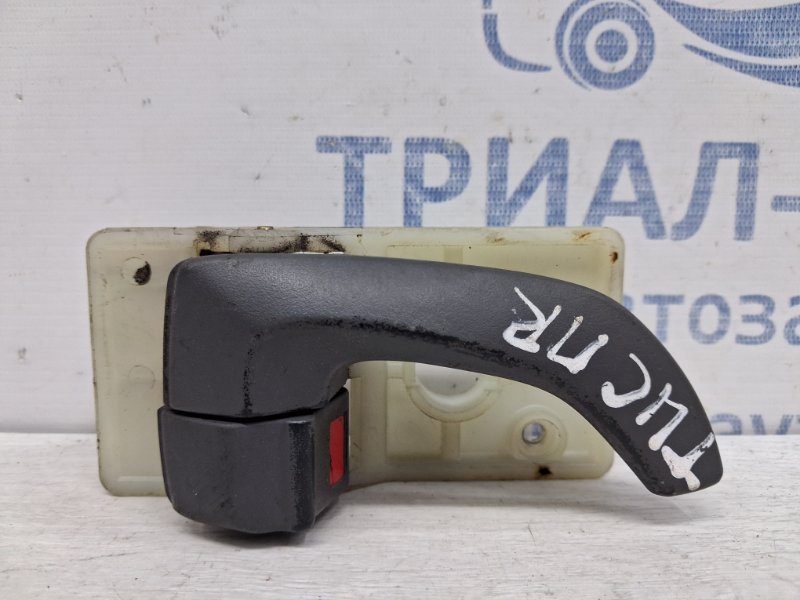 Ручка двери внутренняя правая Hyundai Tucson 2004-2009 JM 2.0 diesel D4EA 82620-2E000LM Б/У