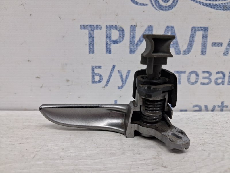 Ручка двери внутренняя левая 3 2003-2009 BK 1.6 бензин Z6