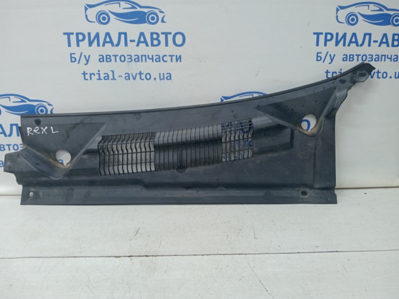 Дефлектор дворников левый SsangYong Rexton 2006-2012 Y250 2.7 D27DT 7941008000 Б/У