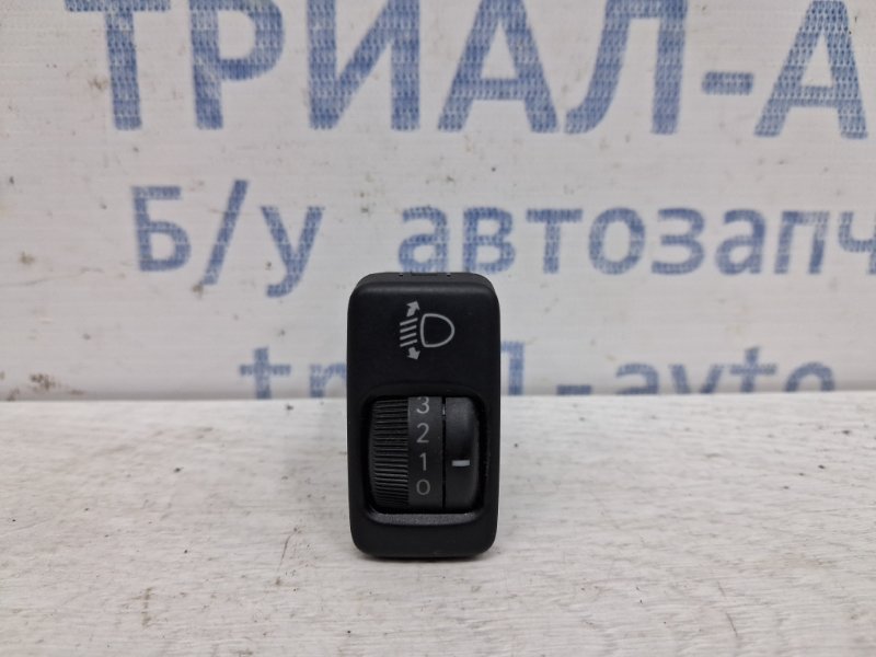 Корректор фар Toyota Prado 2002-2009 J120 4.0 1GR-FE 8415233030 Б/У