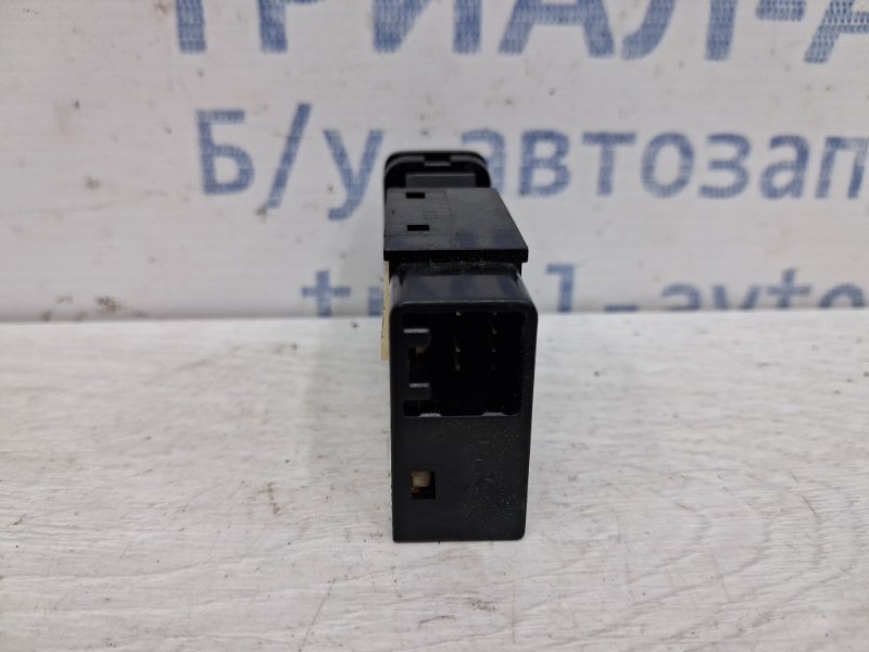 Кнопка противотуманок Prado 2002-2009 J120 4.0 1GR-FE