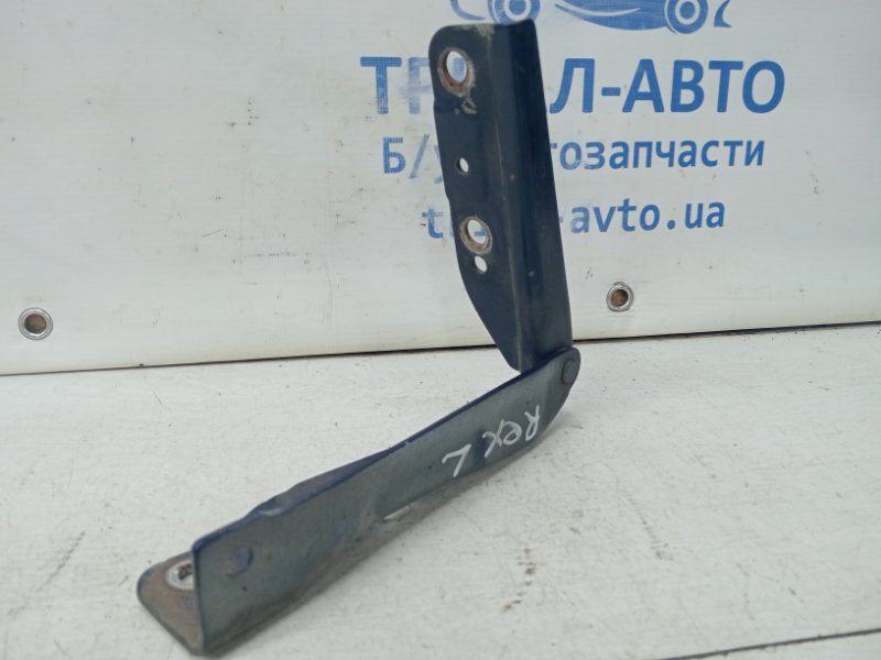 Петля капота левая SsangYong Rexton 2006-2012 Y250 2.7 D27DT 6181008001 Б/У