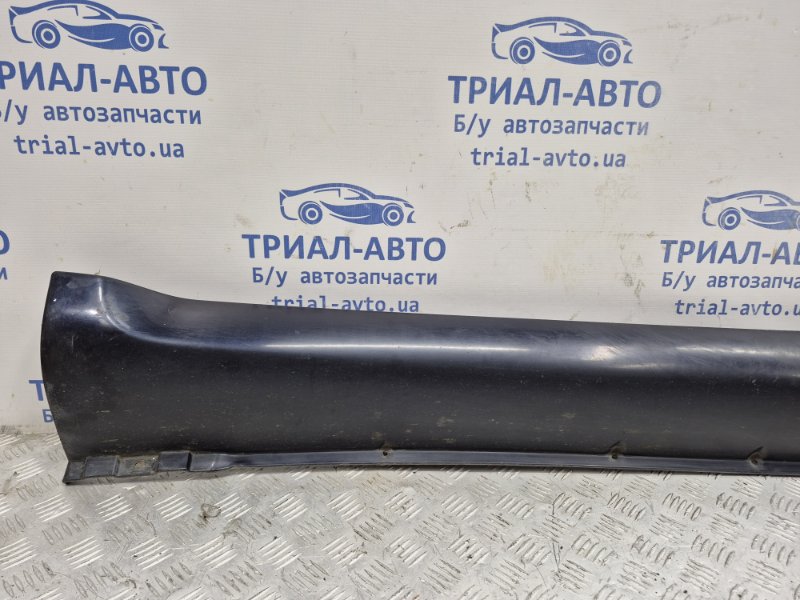 Накладка порога внешняя левая передняя Rexton 2006-2012 Y250 2.7 D27DT