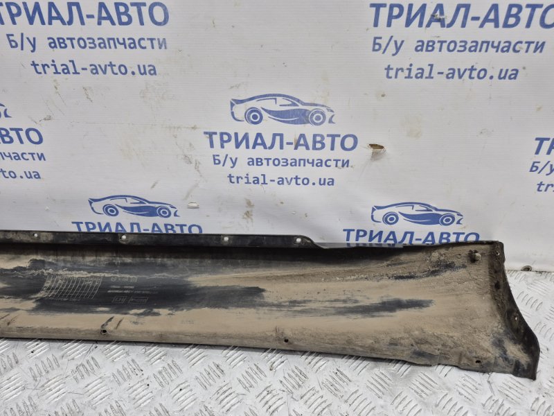 Накладка порога внешняя левая передняя Rexton 2006-2012 Y250 2.7 D27DT