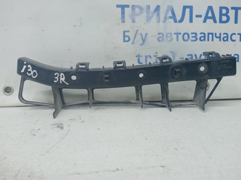 Кронштейн бампера задний правый Hyundai I30 2007-2012 FD 1.6 diesel D4FB 866142L000 Б/У