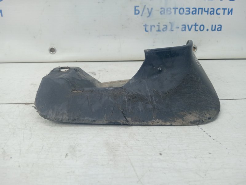 Брызговик передний правый Hyundai I30 FD 1.6 diesel D4FB