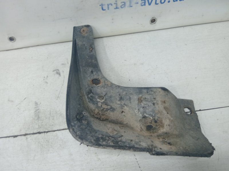 Брызговик передний правый I30 2007-2012 FD 1.6 diesel D4FB