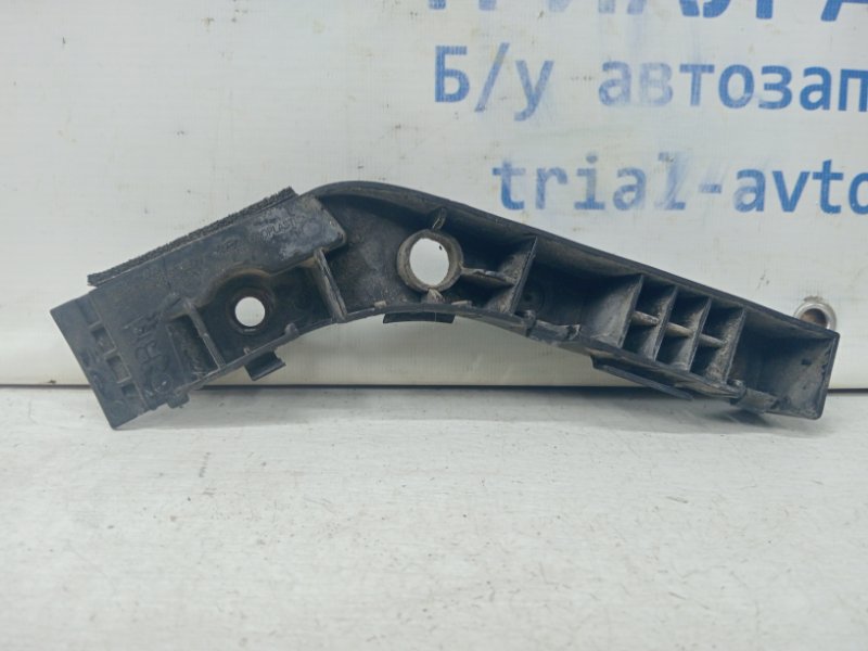 Кронштейн бампера передний правый Hyundai I30 FD 1.6 diesel D4FB