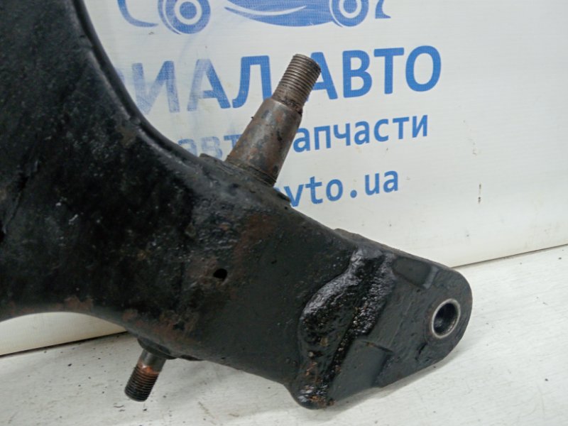 Рычаг передний нижний правый Rexton 2006-2012 Y250 2.7 D27DT