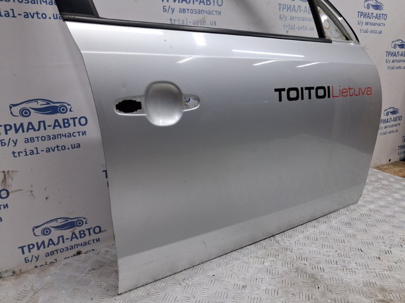 Дверь передняя правая Hyundai I30 FD 1.6 diesel D4FB