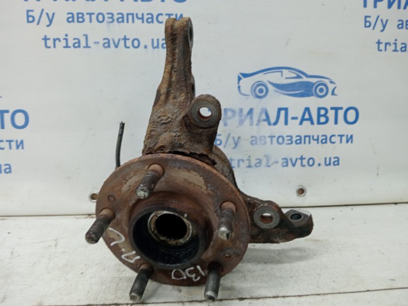 Кулак поворотный левый со ступицей Hyundai I30 2007-2012 FD 1.6 diesel D4FB 517152H100 Б/У