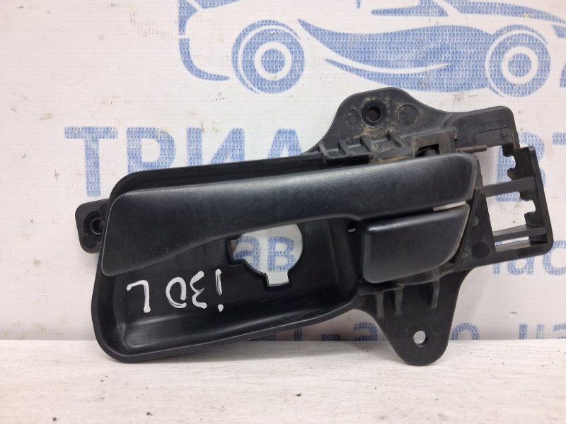 Ручка двери внутреняя передняя левая Hyundai I30 2007-2012 FD 1.6 diesel D4FB 826112L000XP Б/У