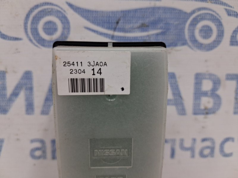 Кнопка стеклоподъемника передняя Q50 2013- V37 2.2 diesel OM651