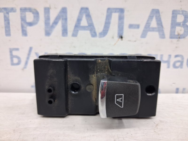 Кнопка стеклоподъемника Q50 2013- V37 2.2 diesel OM651