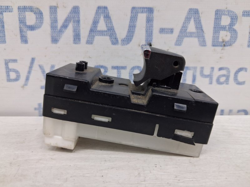 Кнопка стеклоподъемника Infiniti Q50 2013- V37 2.2 diesel OM651 254213JA0A Б/У