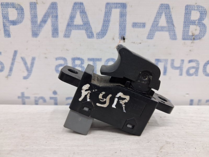 Кнопка стеклоподъемника SsangYong Kyron 2005-2016 DJ 2.7 D27DT 8584009010 Б/У