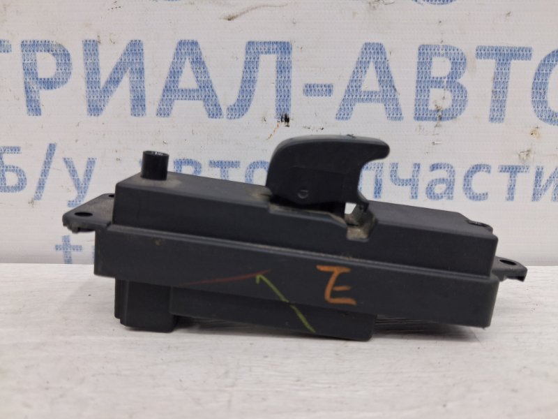 Кнопка стеклоподъемника Mazda 3 2003-2009 BK 1.6 бензин Z6 BS3E66370 Б/У