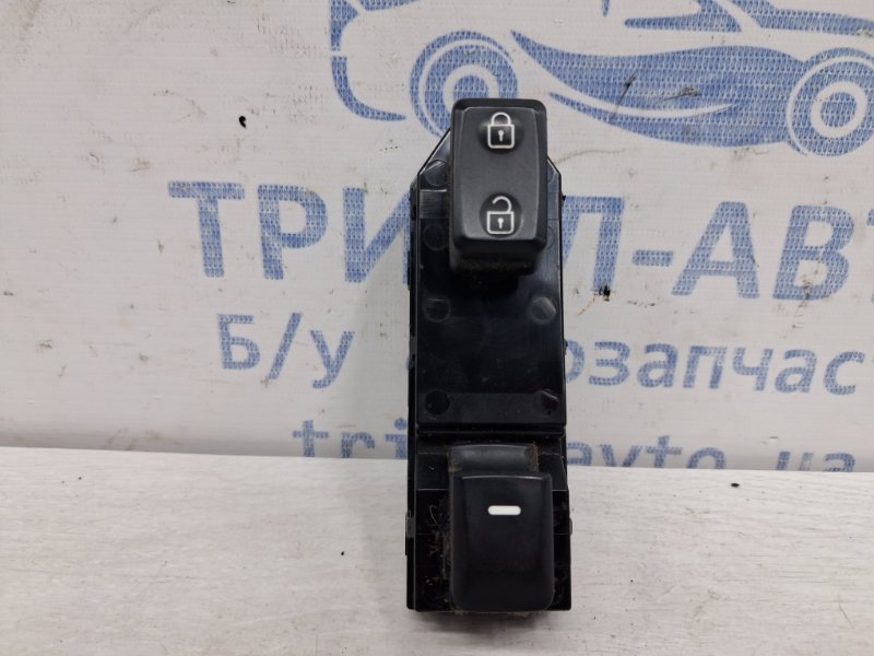 Кнопка стеклоподъемника передняя Sportage 2010-2016 SL 1.7 diesel D4FD