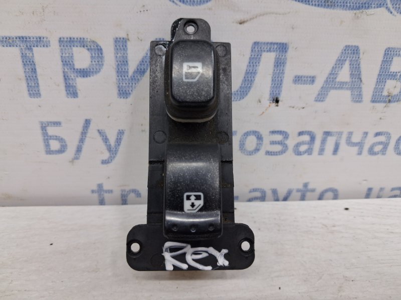 Кнопка стеклоподъемника передняя Rexton 2006-2012 Y250 2.7 D27DT