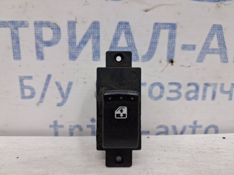 Кнопка стеклоподъемника Rexton 2006-2012 Y250 2.7 D27DT