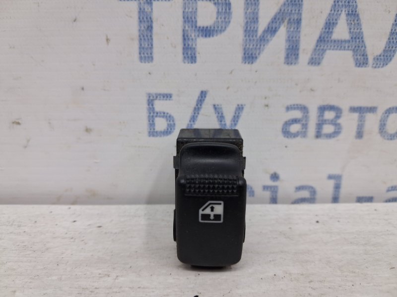 Кнопка стеклоподъемника Tucson 2004-2009 JM 2.0 diesel D4EA