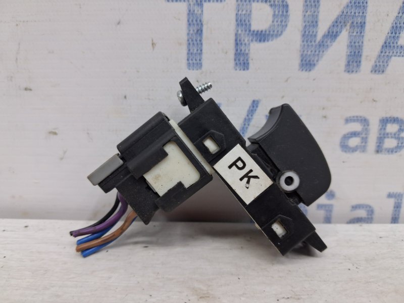 Кнопка стеклоподъемника Chevrolet Captiva 2006-2011 C100 2.4 бензин Z24SED 202005438 Б/У