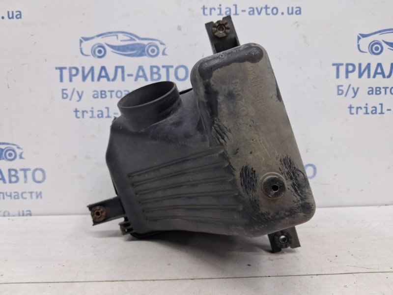 Корпус воздушного фильтра Suzuki Grand Vitara JT 2.0 Бензин J20A