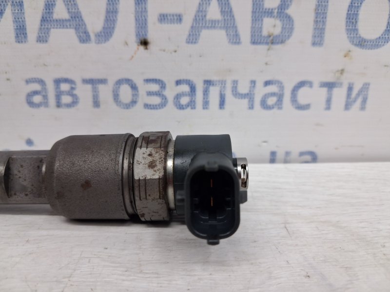 Форсунка топливная Kia Ceed JD 1.6 diesel D4FB