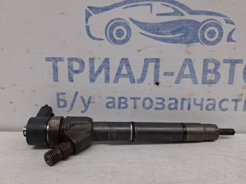 Форсунка топливная Kia Ceed 2012-2018 JD 1.6 diesel D4FB 338002A900 Б/У