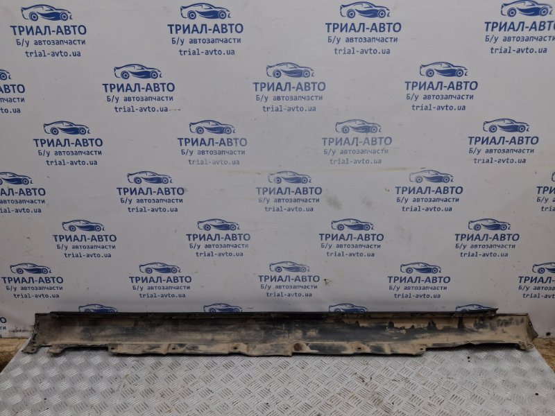 Накладка порога внешняя правая Avensis 2002-2010 T25 1.8 бензин 1ZZFE