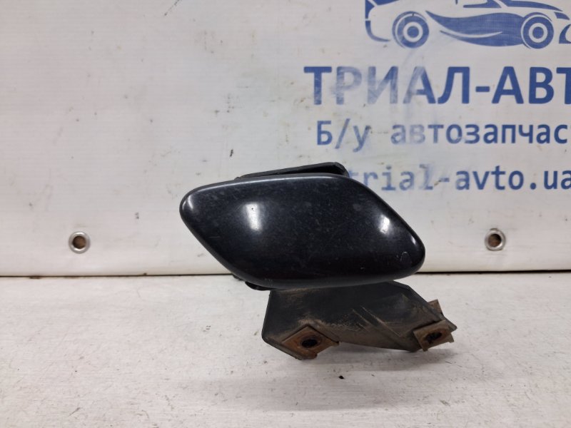 Омыватель фары правый Toyota Avensis 2002-2010 T25 1.8 бензин 1ZZFE 8520705010 Б/У