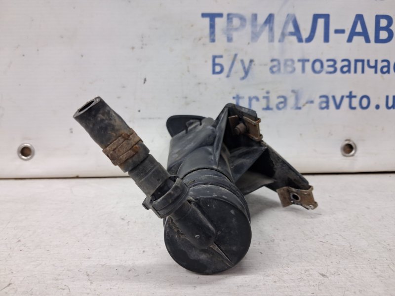 Омыватель фары правый Avensis 2002-2010 T25 1.8 бензин 1ZZFE