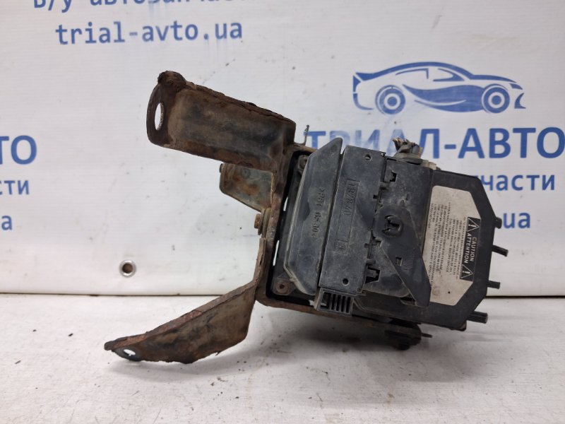 Блок abs Avensis 2002-2010 T25 1.8 бензин 1ZZFE
