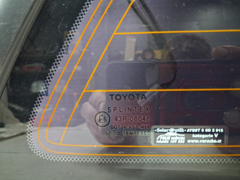 Стекло в кузов заднее правое Avensis 2002-2010 T25 1.8 бензин 1ZZFE