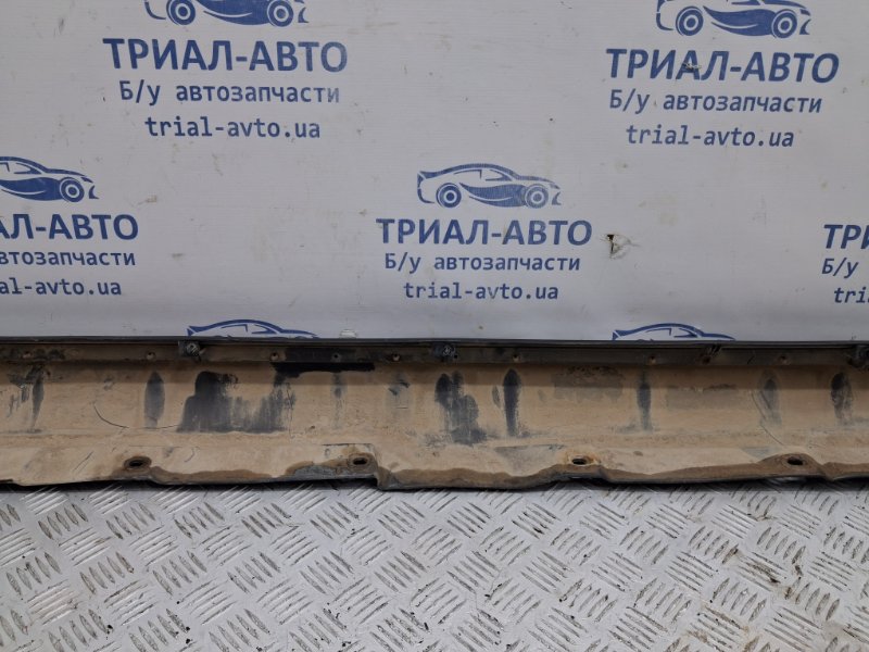 Накладка порога внешняя левая Avensis 2002-2010 T25 1.8 бензин 1ZZFE