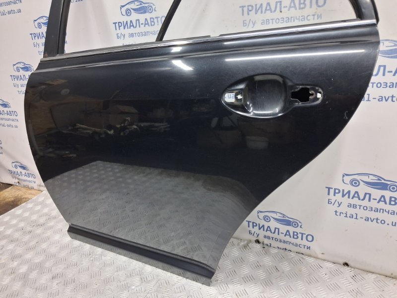 Дверь задняя левая Avensis 2002-2010 T25 1.8 бензин 1ZZFE