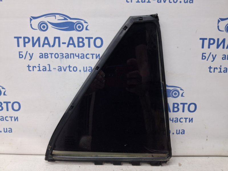 Стекло двери задней левой (форточка) Avensis 2002-2010 T25 1.8 бензин 1ZZFE