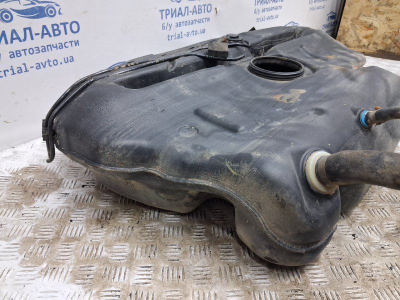 Бак топливный пластик Avensis 2002-2010 T25 1.8 бензин 1ZZFE