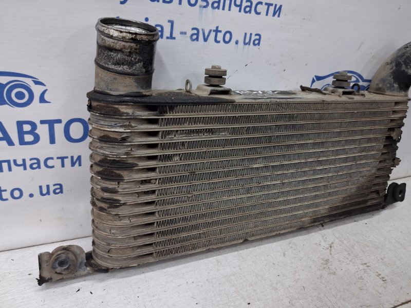 Радиатор интеркуллера Mitsubishi Pajero Wagon 3 3.2 Дизель 4M41