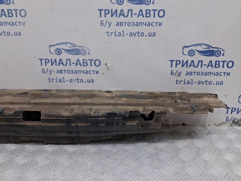 Усилитель бампера задний Mitsubishi Pajero Wagon 3 3.2 Дизель 4M41