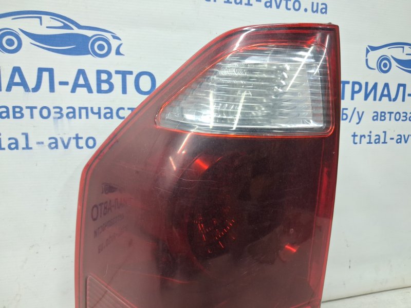 Фонарь задний внешний левый Pajero Wagon 1999-2006 3 3.2 Дизель 4M41
