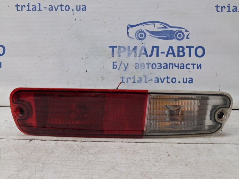 Катафот правый Mitsubishi Pajero Wagon 1999-2006 3 3.2 Дизель 4M41 MN133776 Б/У
