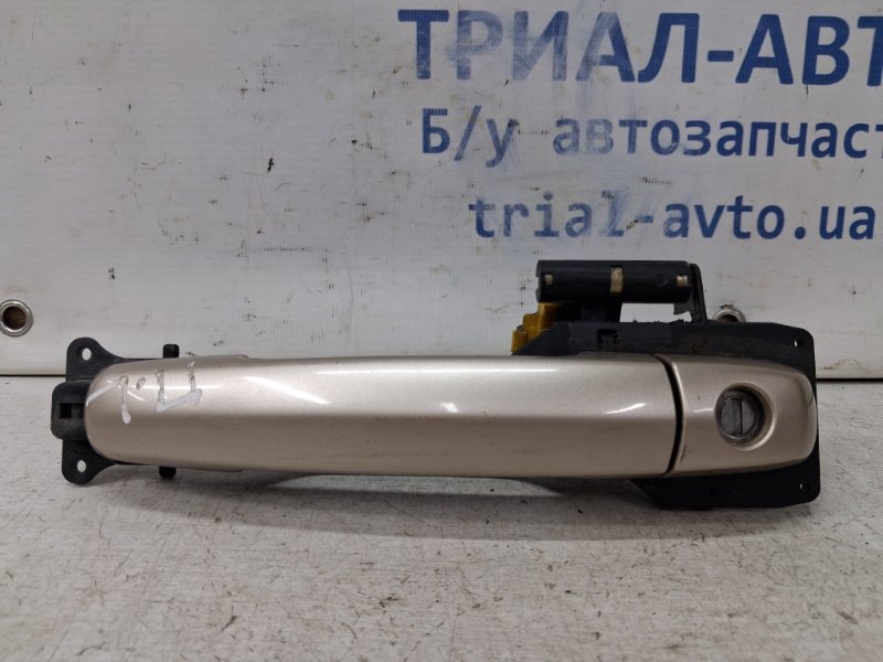 Ручка двери внешняя передняя левая Suzuki Grand Vitara 2005-2016 JT 2.0 Бензин J20A 8282163J00 Б/У