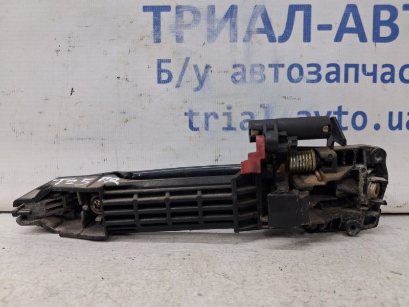 Ручка двери внешняя передняя правая Toyota Avensis T25 1.8 бензин 1ZZFE