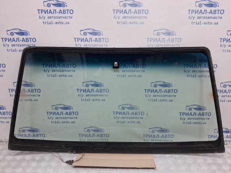 Стекло лобовое Pajero Wagon 1999-2006 3 3.2 Дизель 4M41