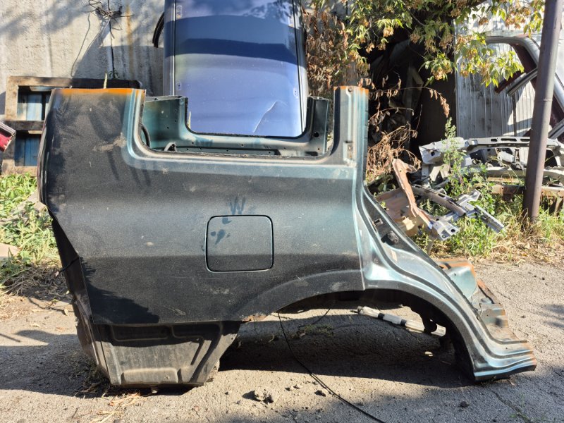 Четверть автомобиля задняя правая Mitsubishi Pajero Wagon 1999-2006 3 3.2 Дизель 4M41 MR485960 Б/У