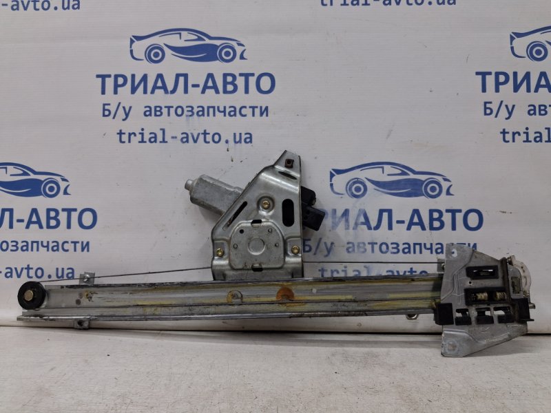 Стеклоподъемник передний правый Pajero Wagon 1999-2006 3 3.2 Дизель 4M41